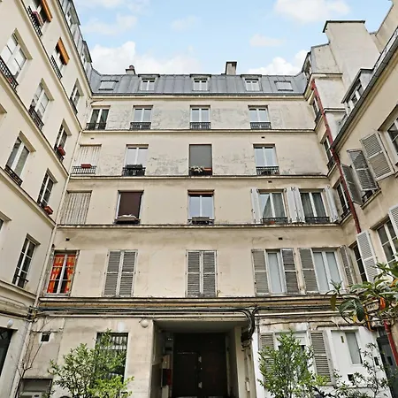 Intimate - 2p - Arts Et Metiers-republique * Parigi